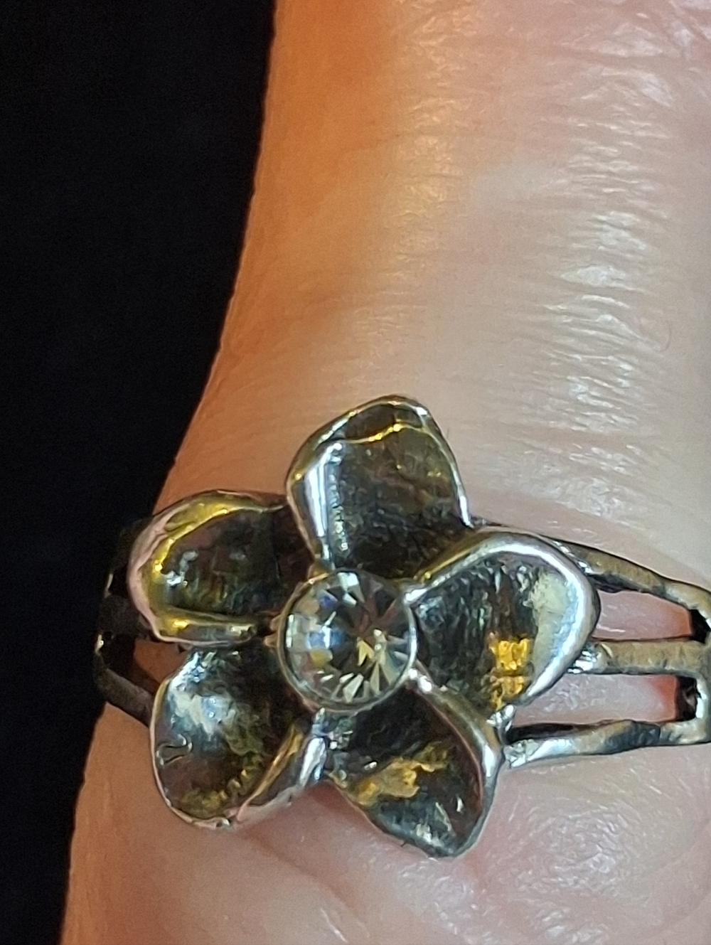 Sterling Silver Flower Ring with Clear Crystal Center Size 4 Adjustable - Picture 5 of 7
